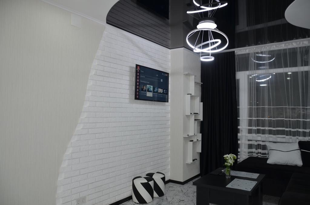 Studio "Black - White" บาทูมิ ภายนอก รูปภาพ